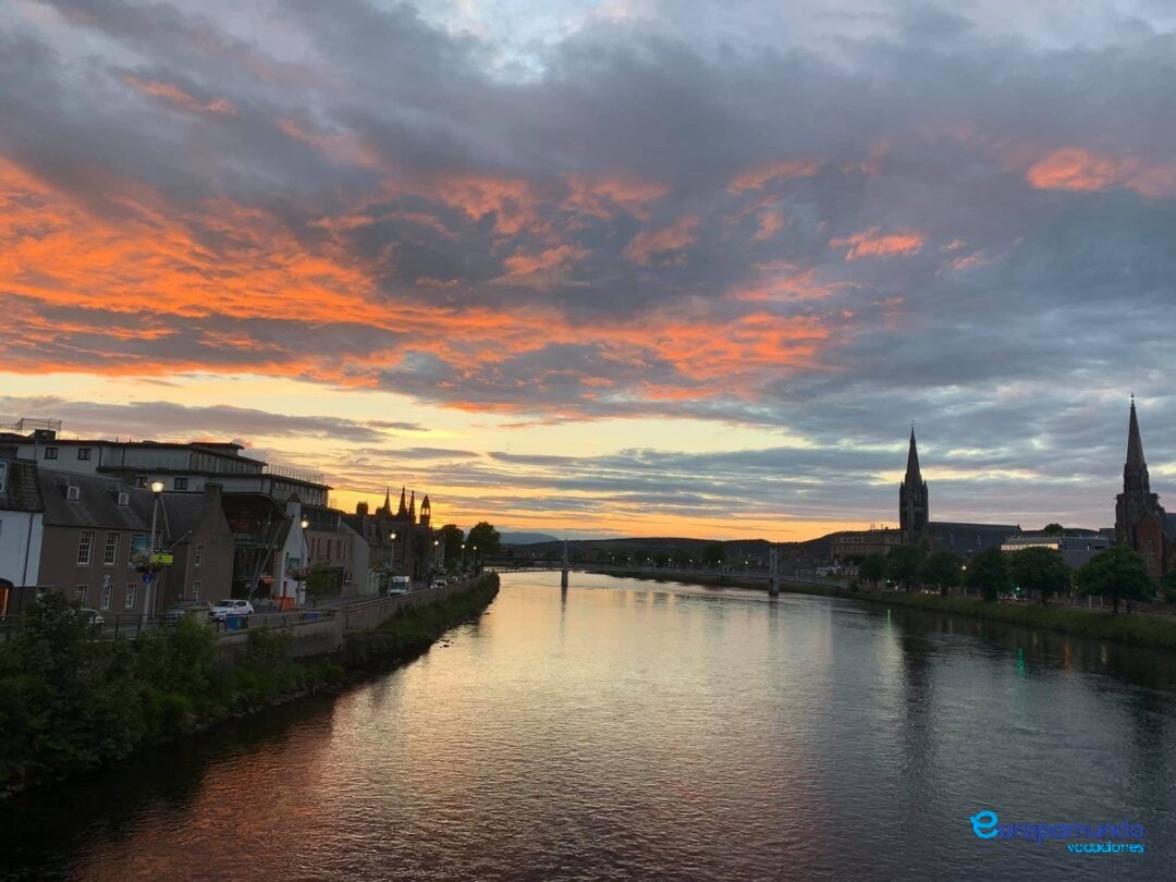 Atardecer en Inverness