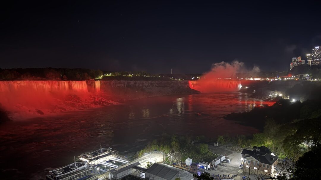 Cataratas del Niagara Rojas