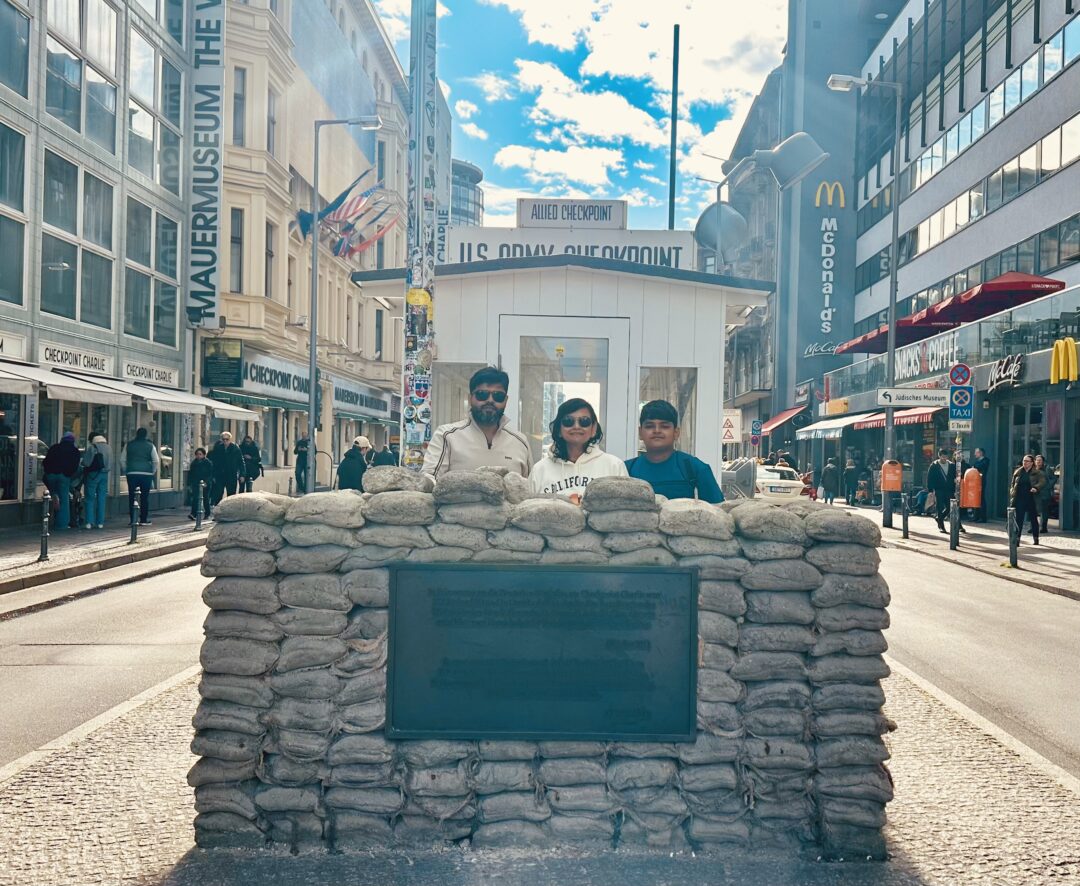 Checkpoint Charlie family snap