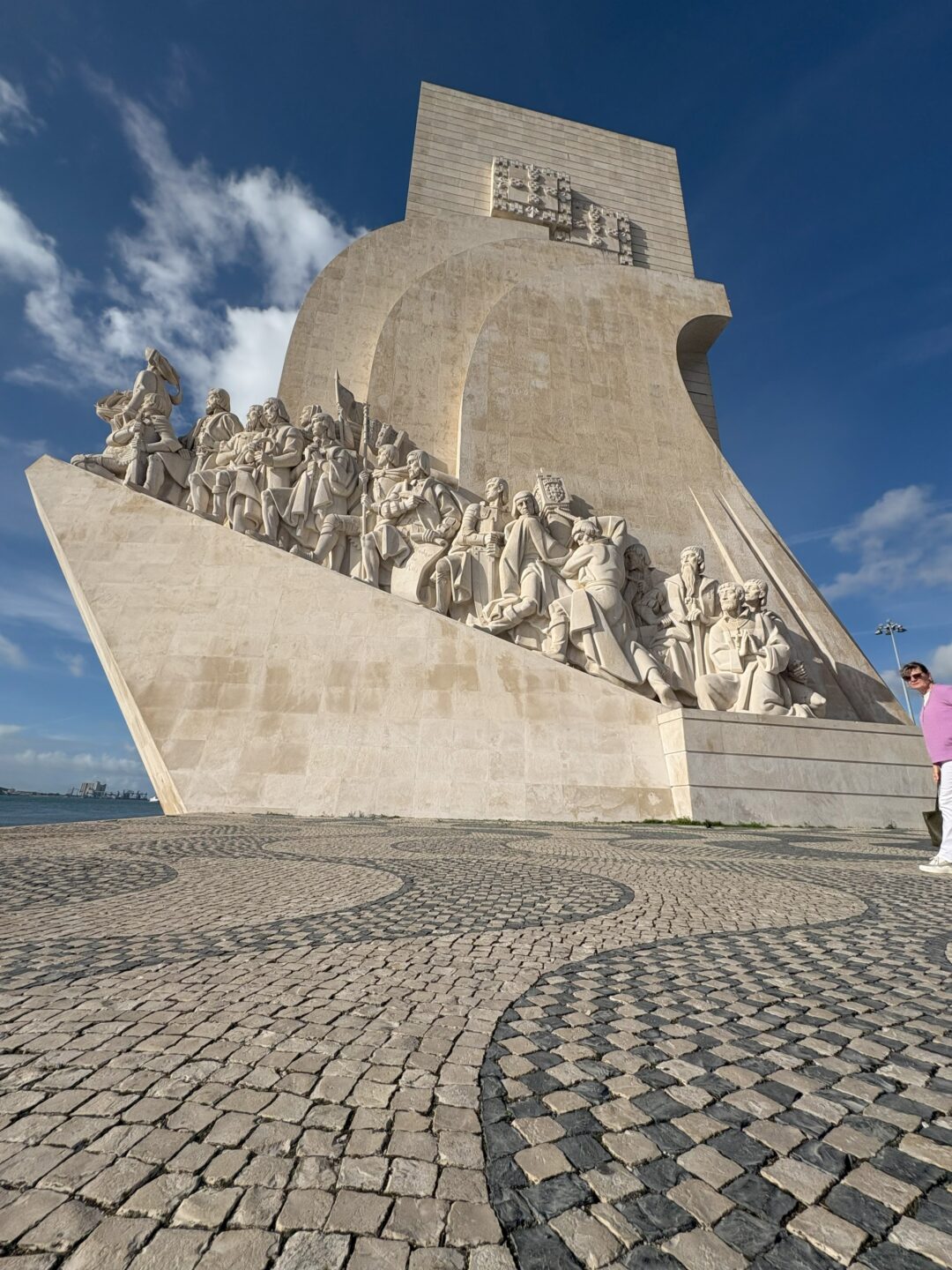 ESTATUA DE LOS EXPLORADORES MARÍTIMOS