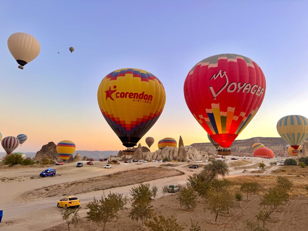 Globos ascendiendo