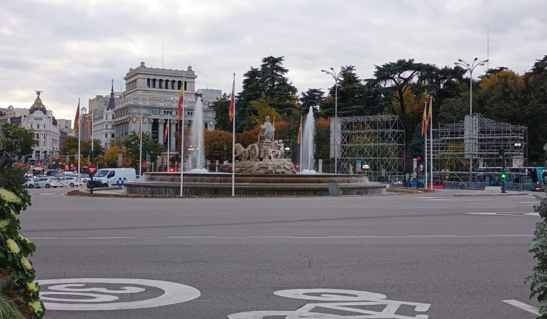 La Plaza Cibeles con su Fuente monumental de Cibeles de Madrid