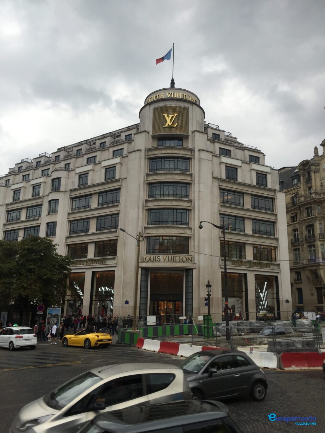 Louis Vuitton Maison Champs-Élysées