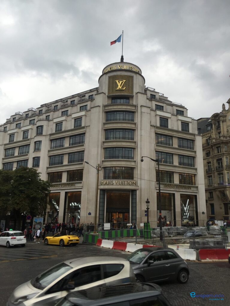 Louis Vuitton Maison Champs-Élysées