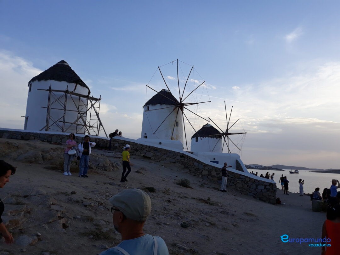 Moinhos brancos de Mykonos.