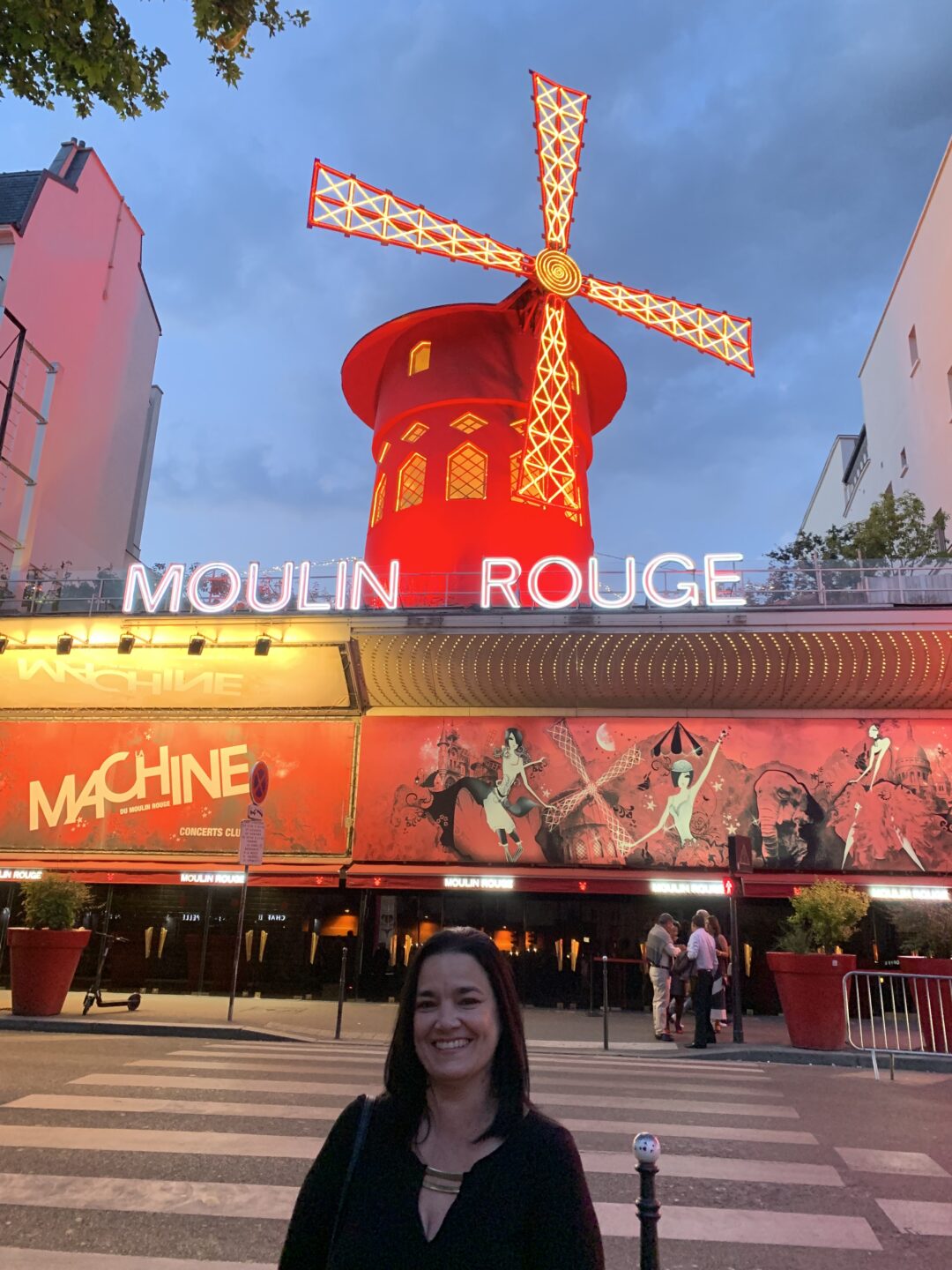 MOULIN ROUGE SHOW 2019