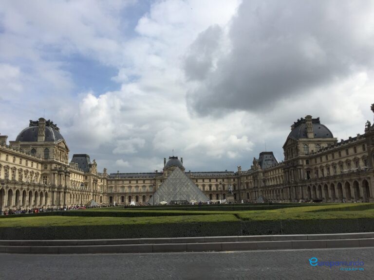 Museo del Louvre