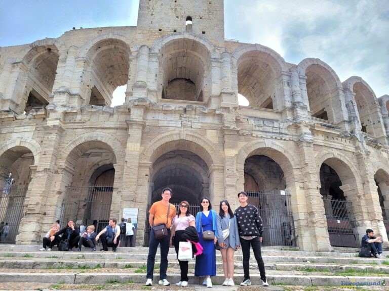 Arles