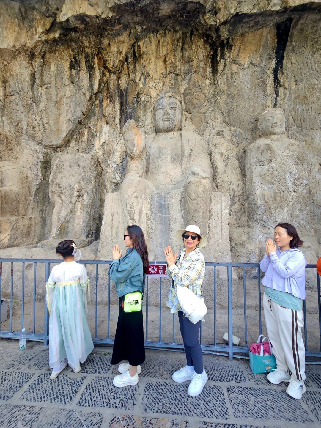 CUEVAS DE LONGMEN