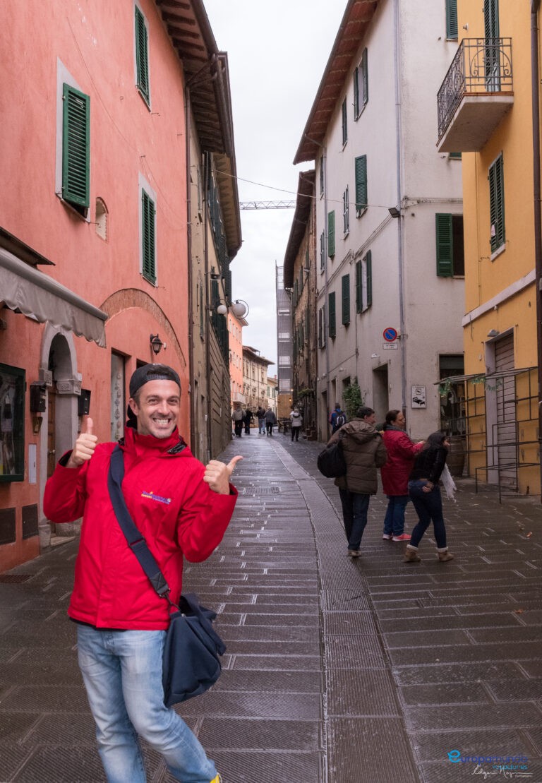 A friendly and knowledgable tour guide