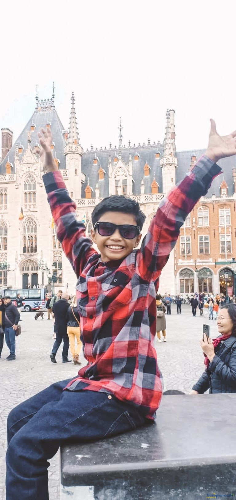 Son at Bruge