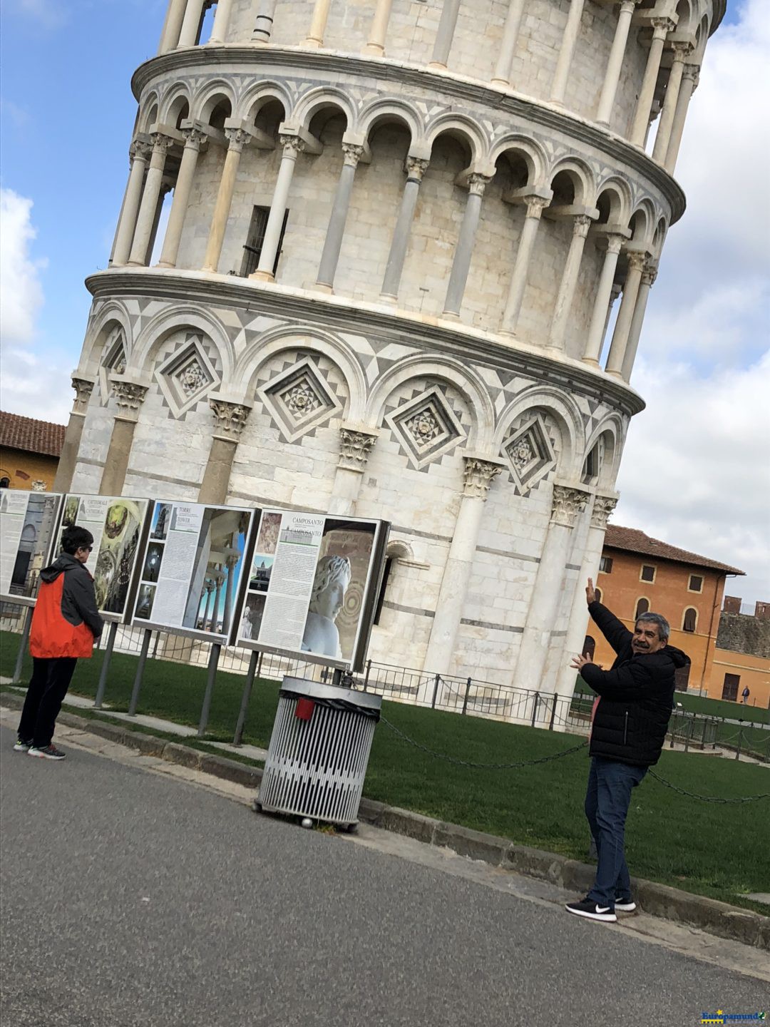 Dia feliz em Pisa