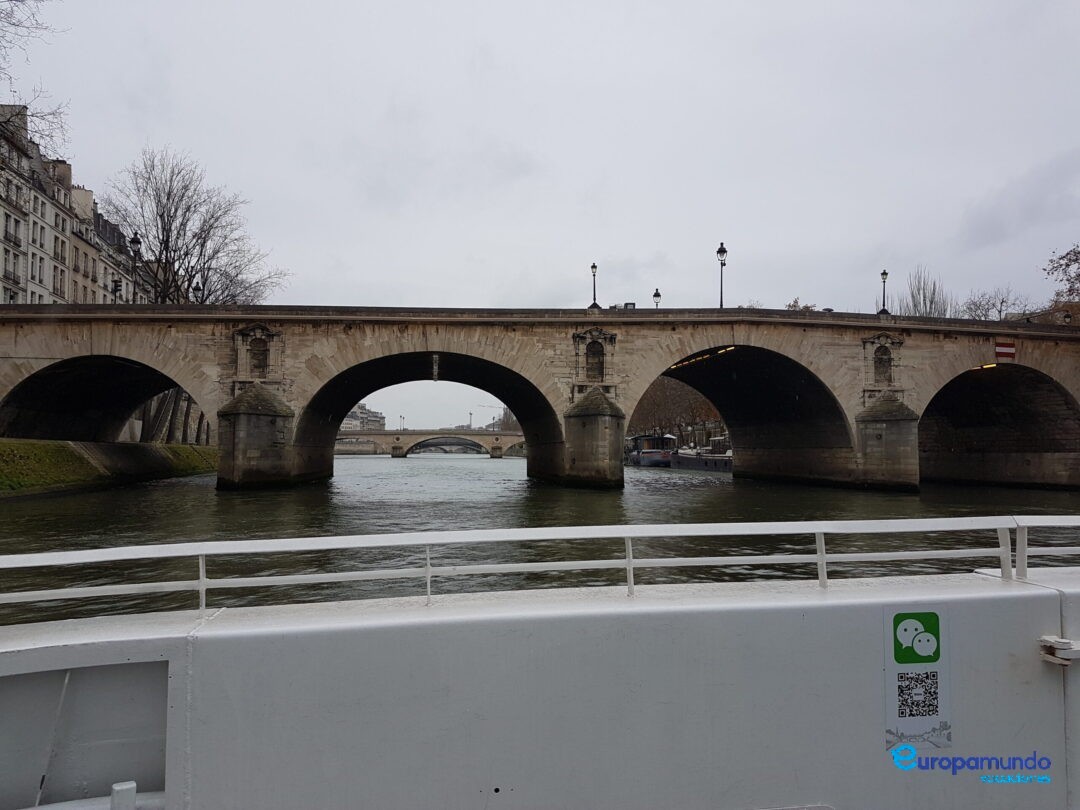 Paisagem do rio sena