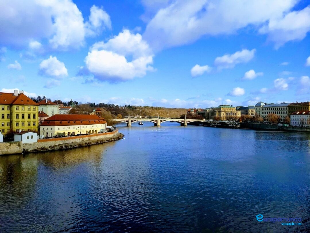 Vista da Ponte Carlos