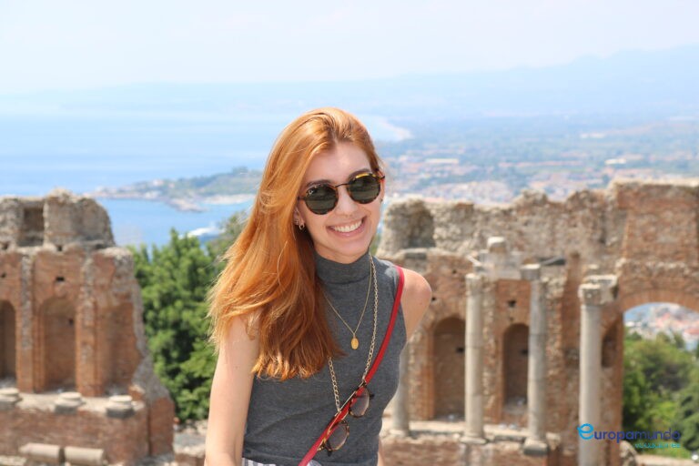 Ruinas do Teatro Grego em Taormina – Sicilia – Itália