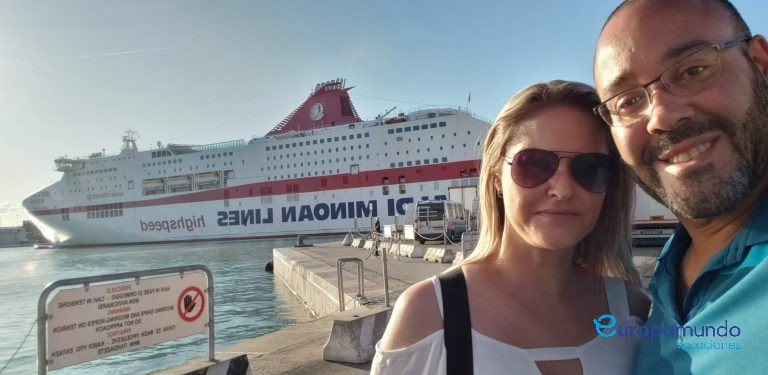 Lindo passeio da Itália para Grécia