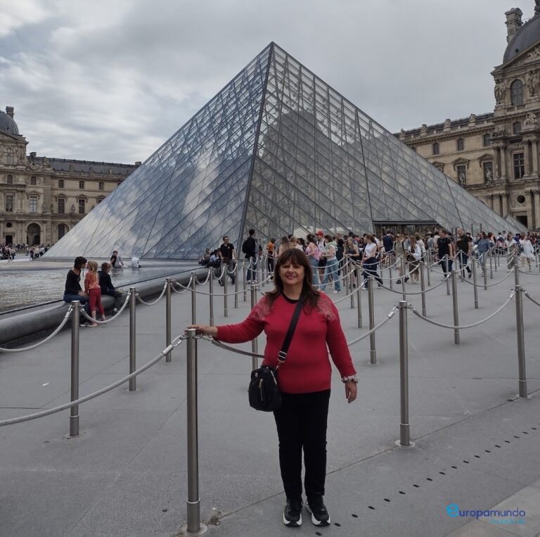 En el museo de Louvre