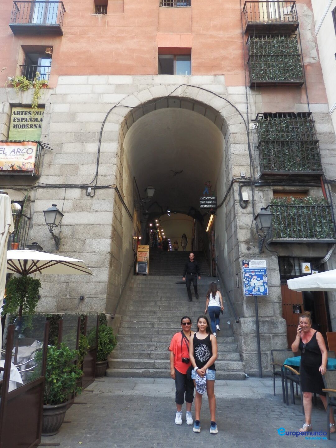 El Arco de Cuchilleros