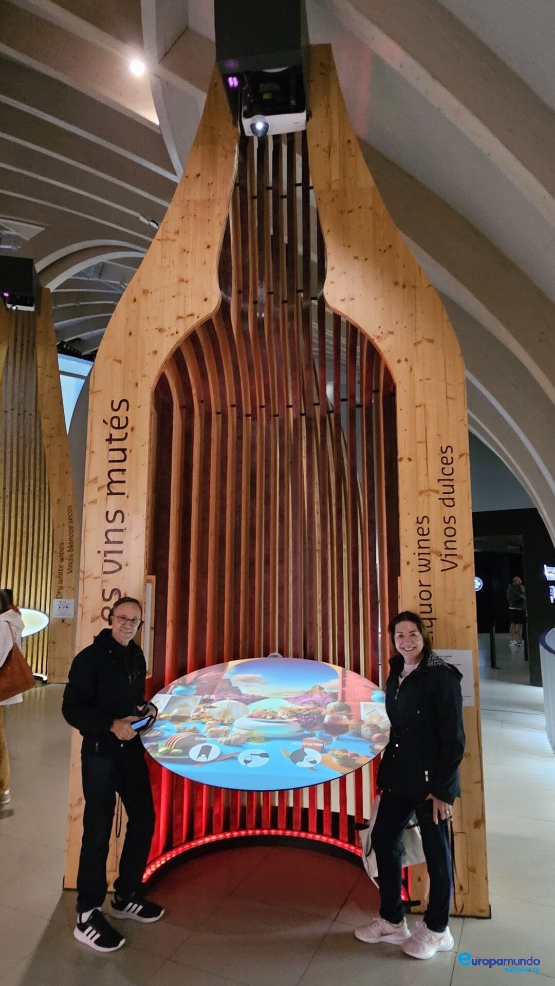 La Cité du Vin en Burdeos, Francia