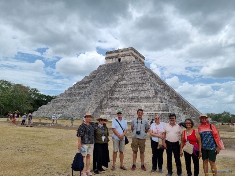 GRUPO GUÍA: María Fernanda