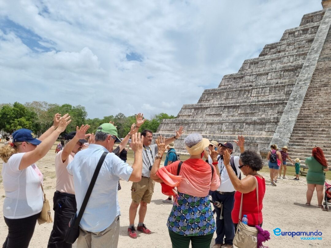 GRUPO GUÍA: María Fernanda