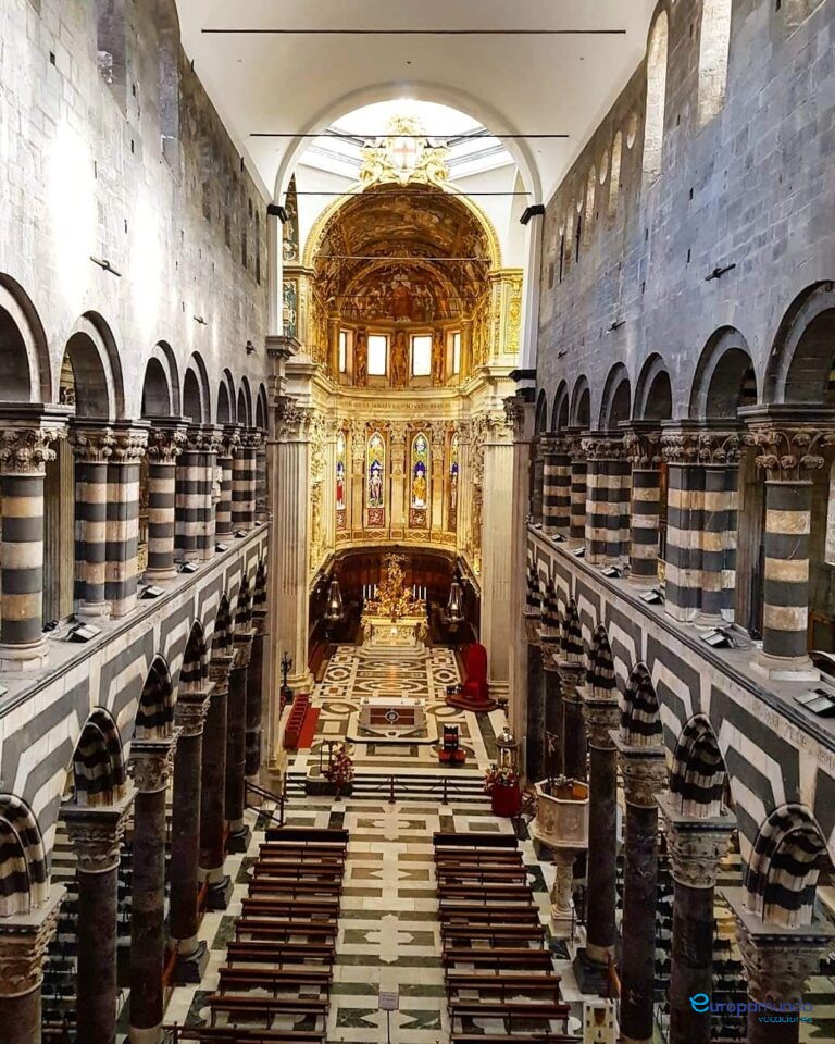 Interior de la Catedral de Genova