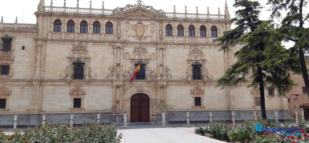 Fachada Colegio San Ildefonso.