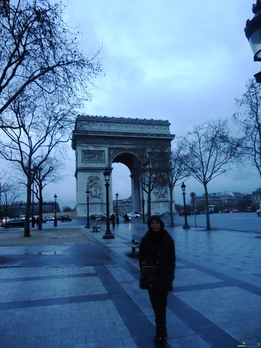 Lindos recuerdo caminando por la avenida de los Champs-Élysées,
