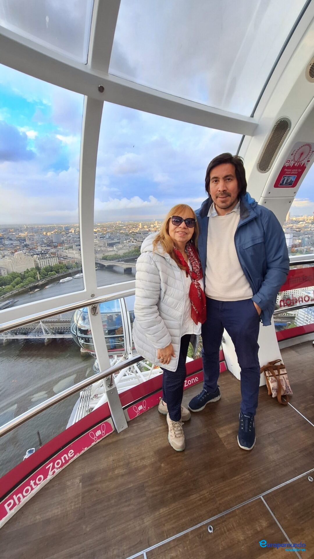 London Eye.