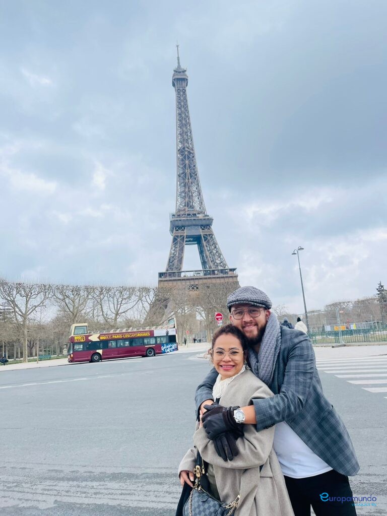 TORRE EIFFEL CON MI AMORCITO