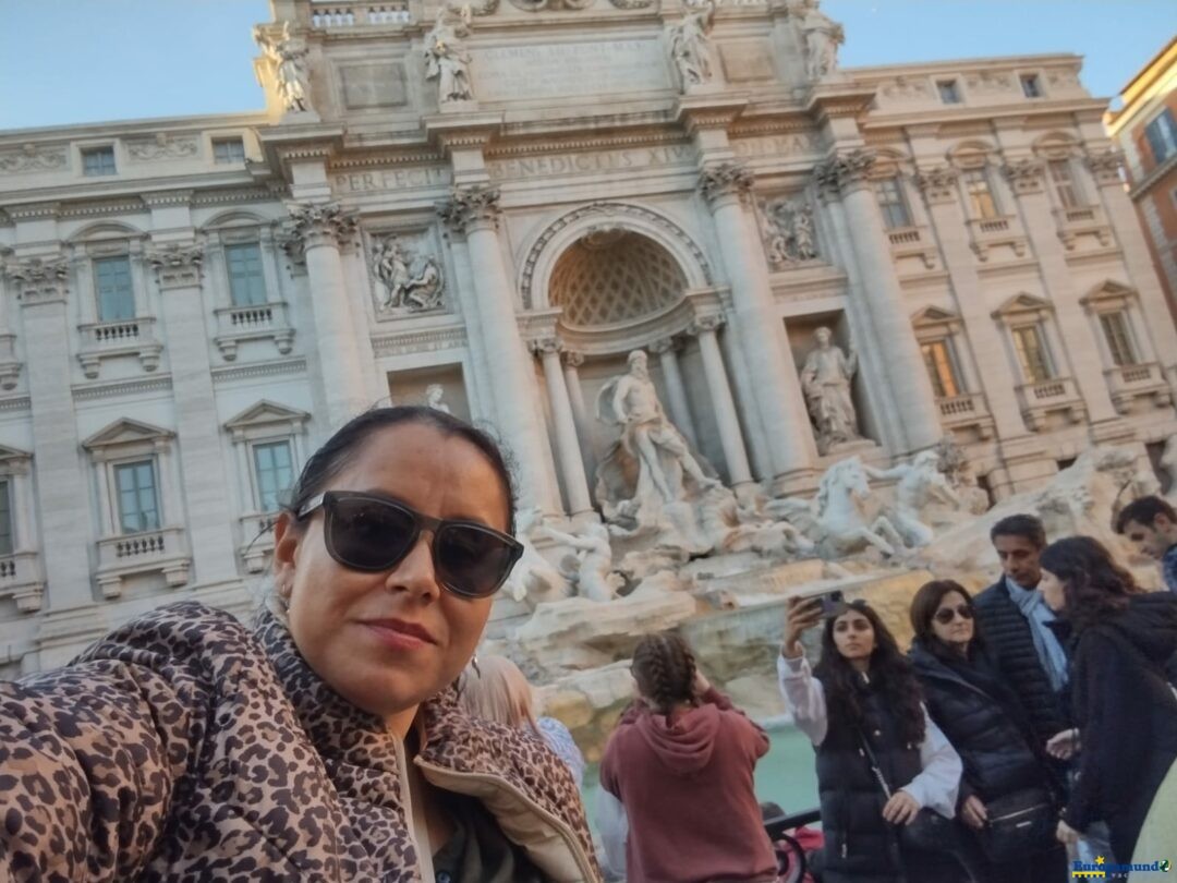 FONTANA DI TREVI RESEÑA