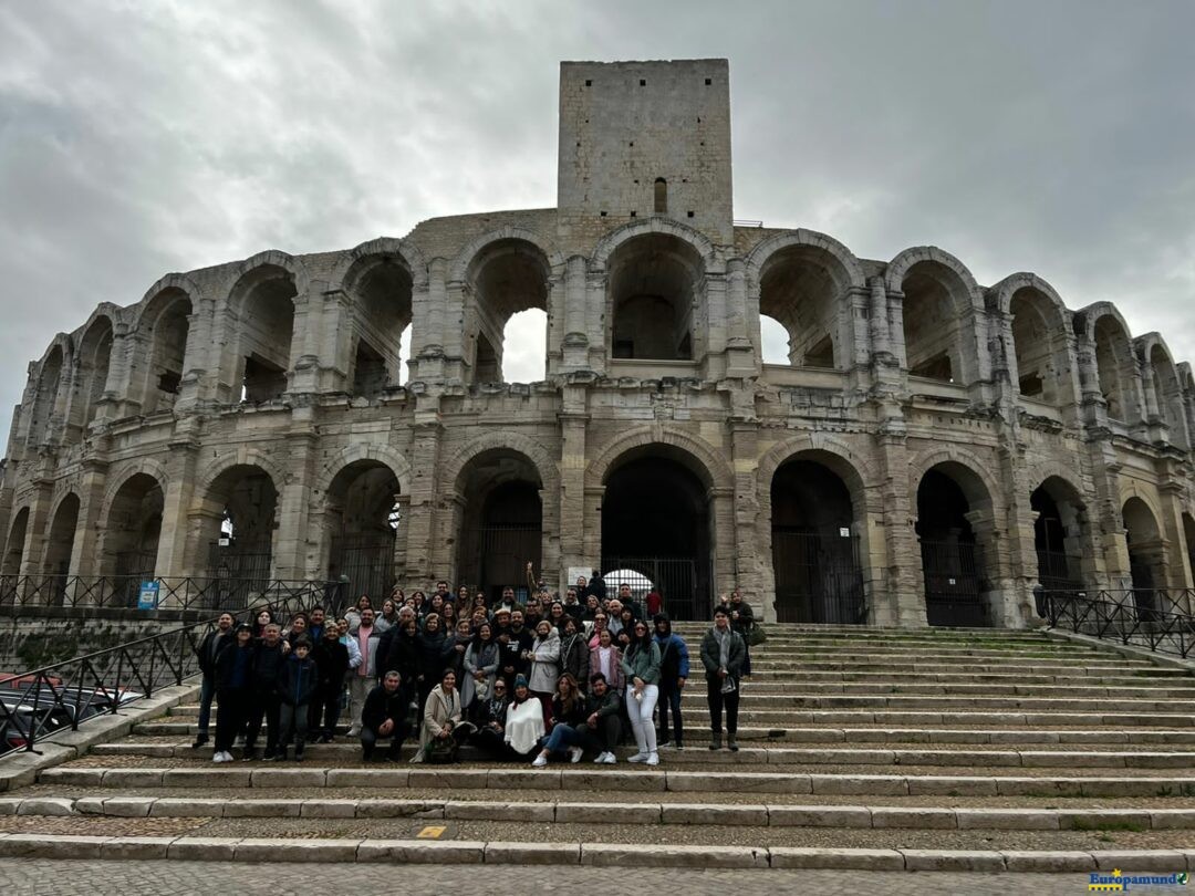 Foto grupal del circuito “Europa para Todos” con Alicia García