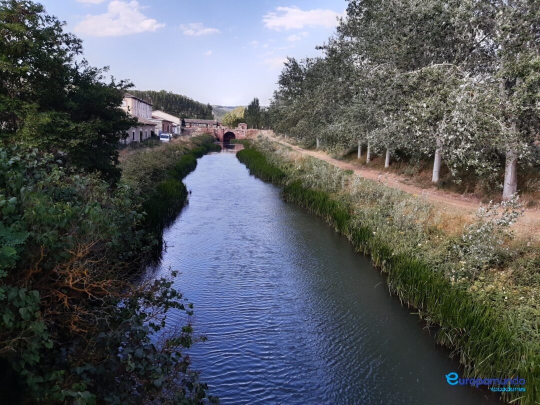 Alar del rey.  Canal de Castilla. Palencia 2