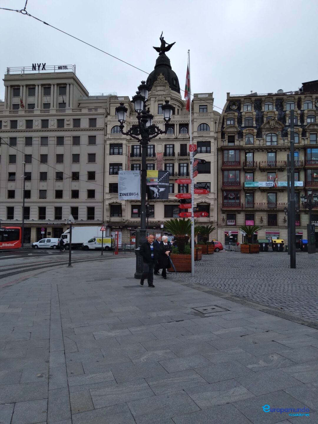 El perro, vias en zona centrica de Bilbao