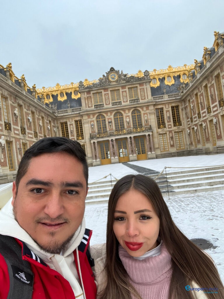 Chateau de Versailles.