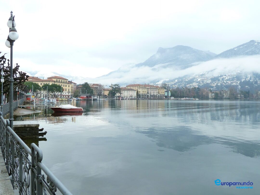 Paseo costero de la ciudad de Lugano
