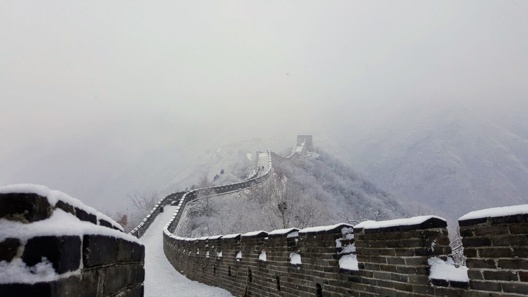 La gran muralla con nieve