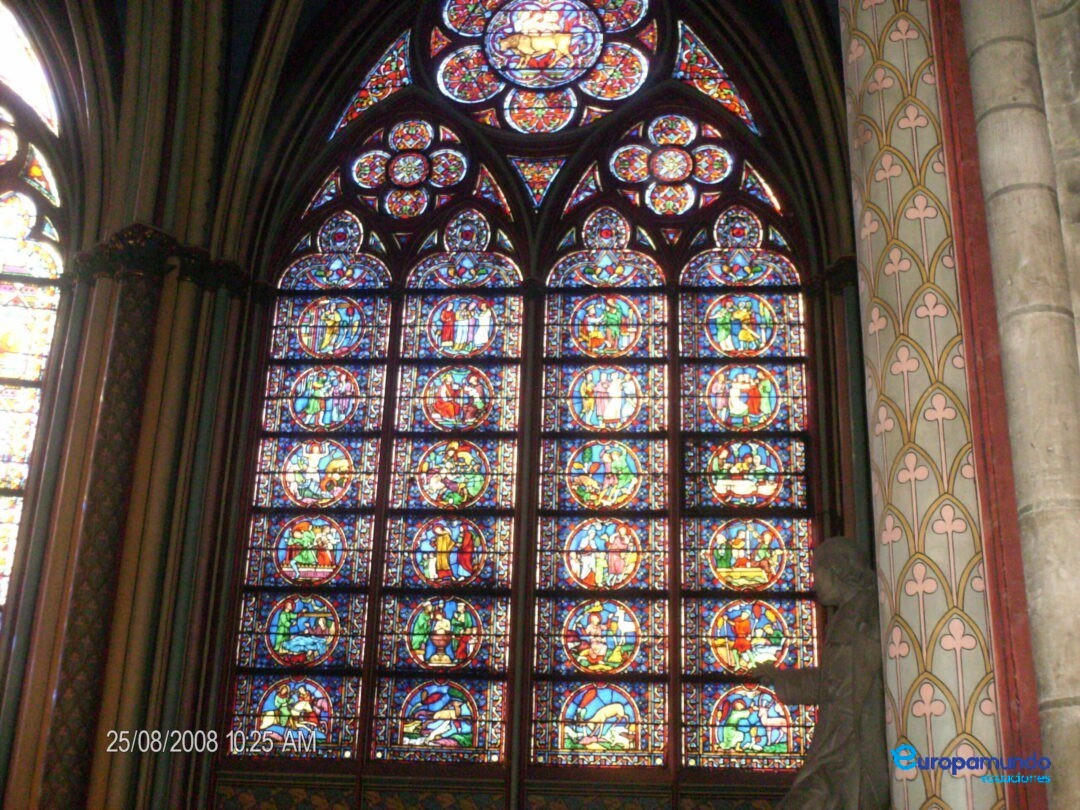 Vitral de Notre Dame