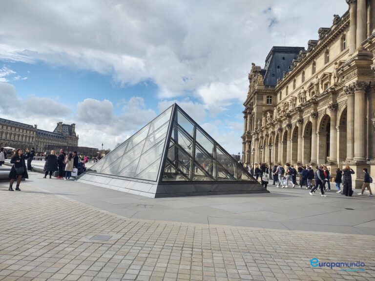 el museo de Luvre