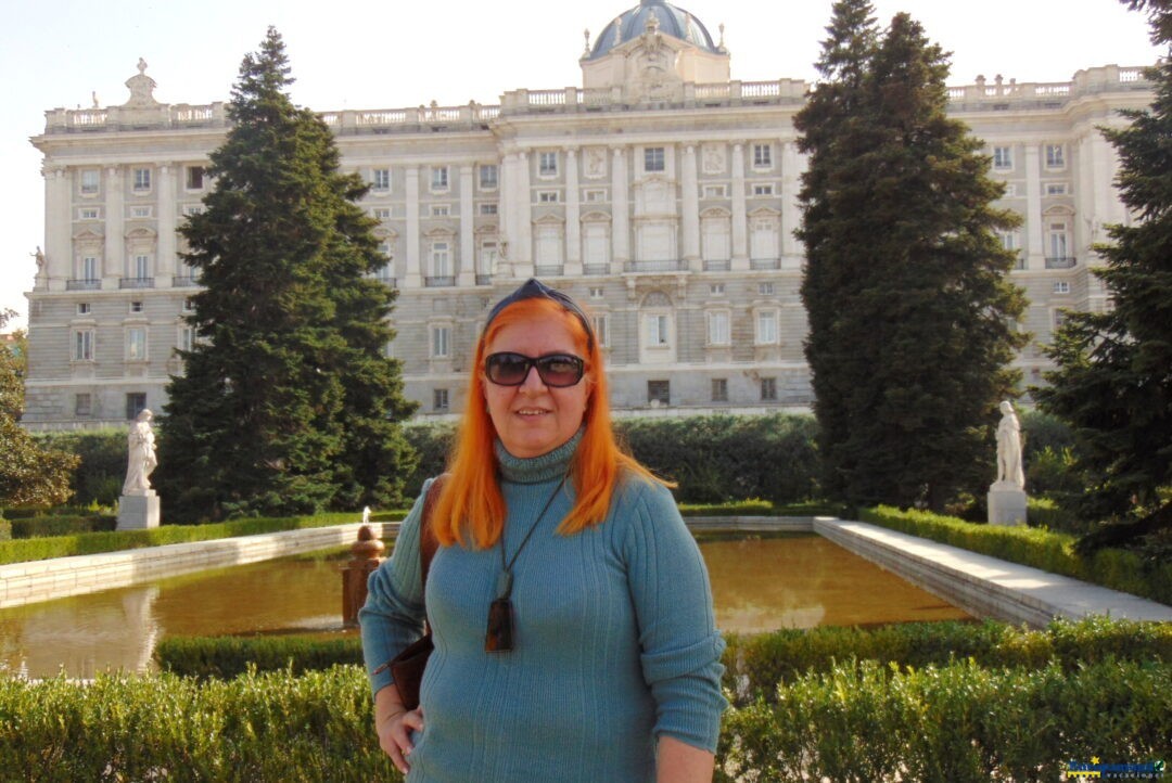 Jardins de Sabatini com Palácio Real ao fundo