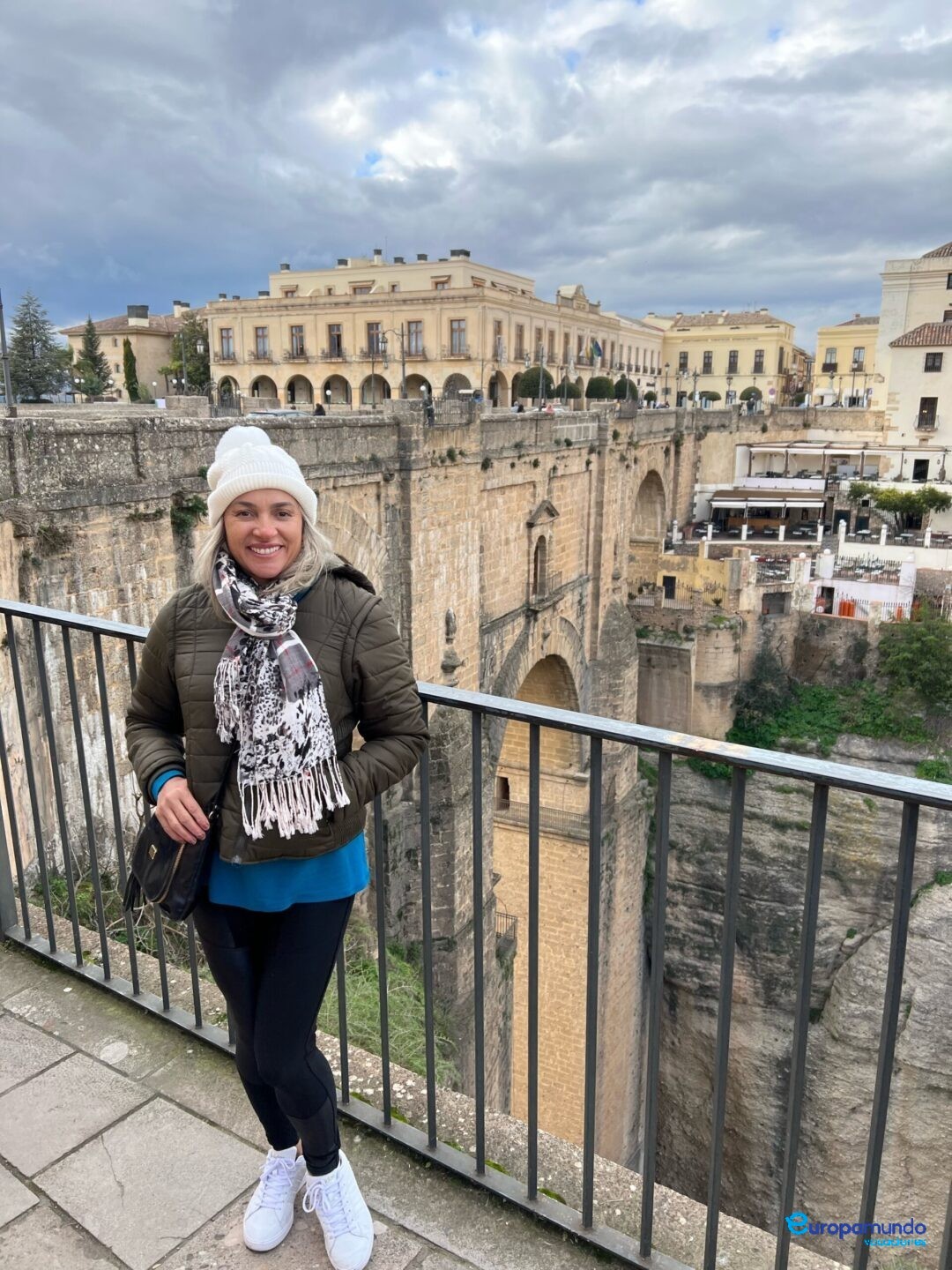 A cidade  em cima de uma montanha