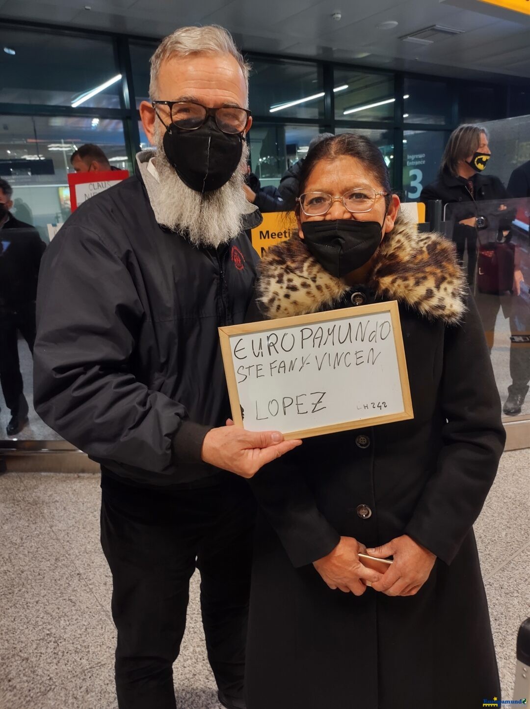 Europamundo recibiéndonos en el aeropuerto de Roma