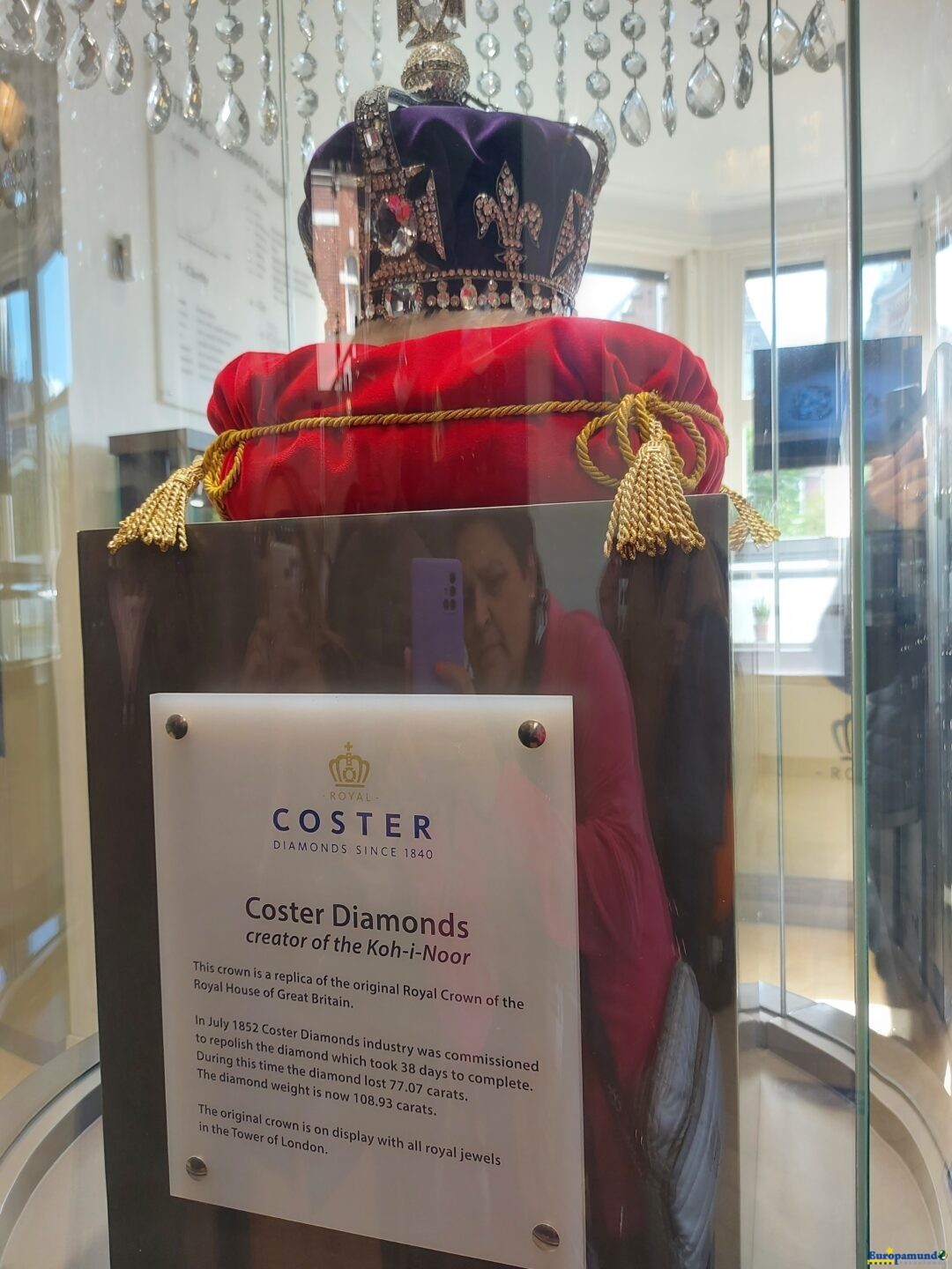 Replica de la corona de la Reina