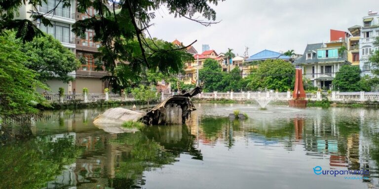 Restos de un bombardero estadounidense B-52