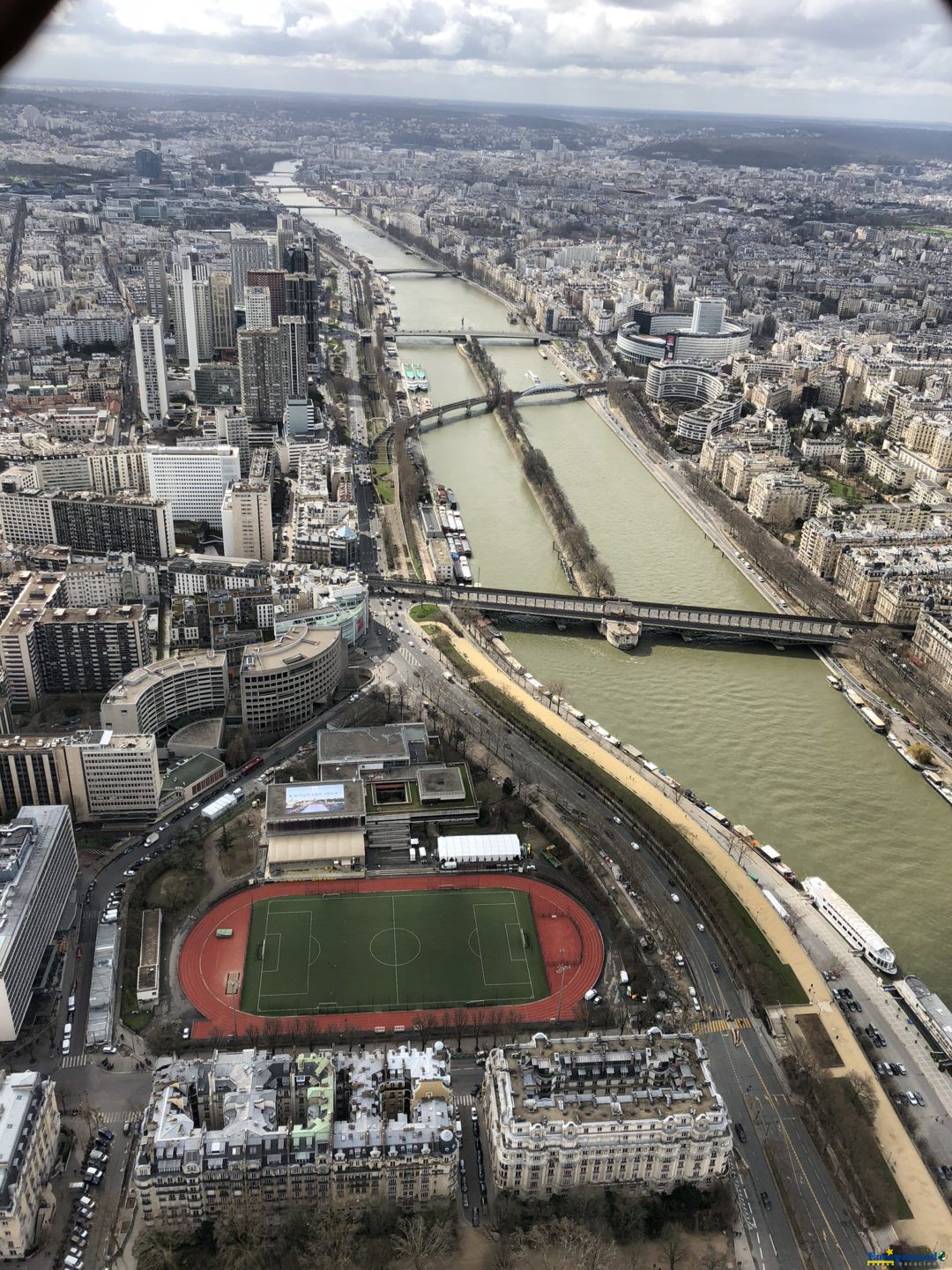 Desde la torre Eiffel el Sena a mis pies