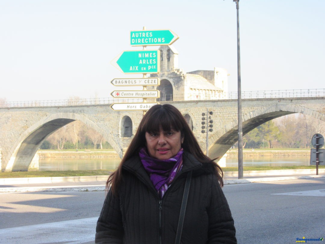 En el Puente de Avignon