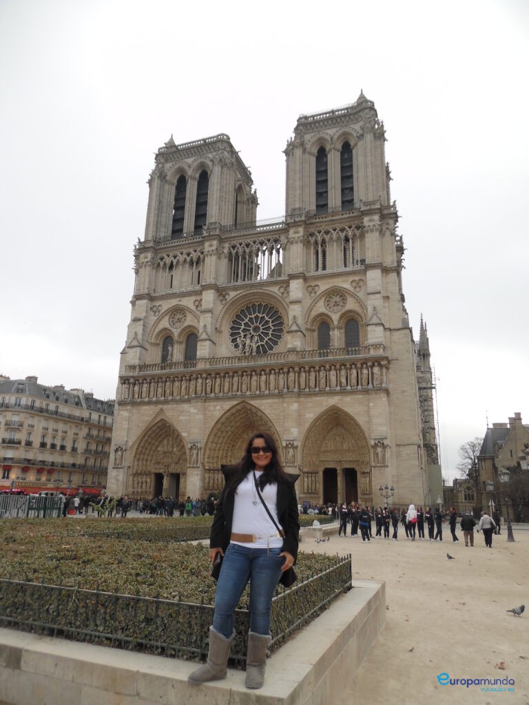 NOTRE DAME