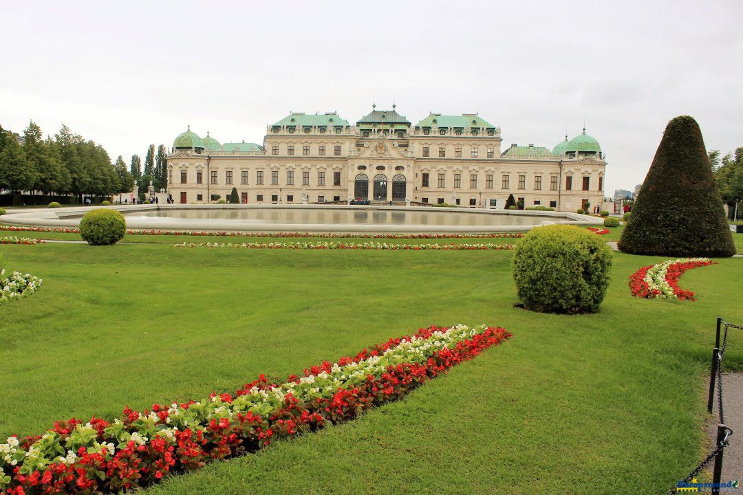 Palacio Belvedere en espera
