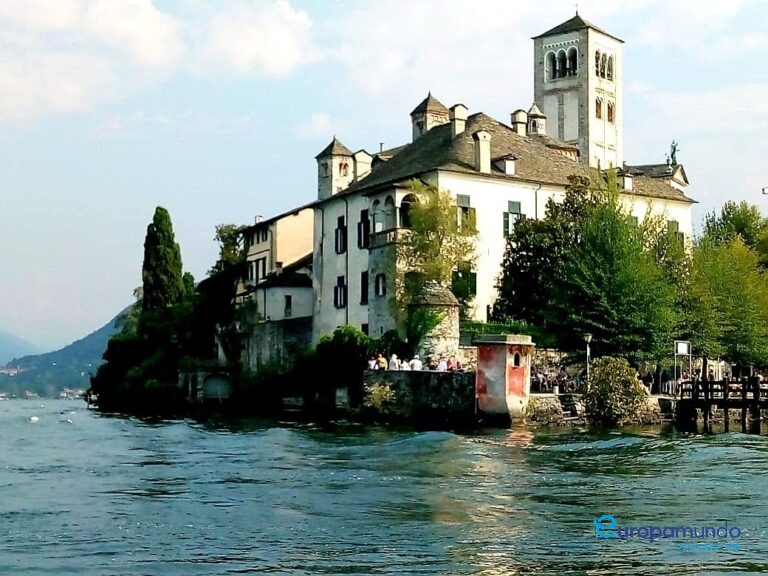 Llegando a la Isla de San Giulio