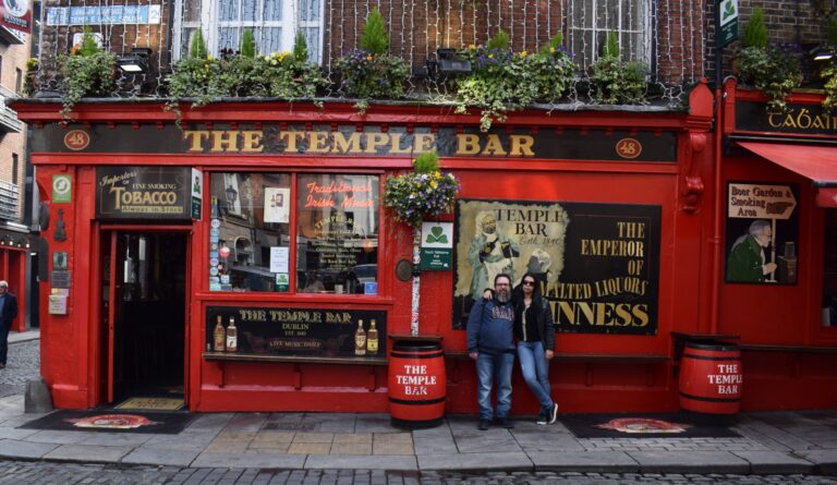 THE TEMPLE BAR